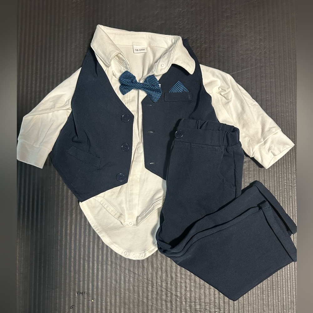 Navy 18-24 month suit set - Picture 3 of 3